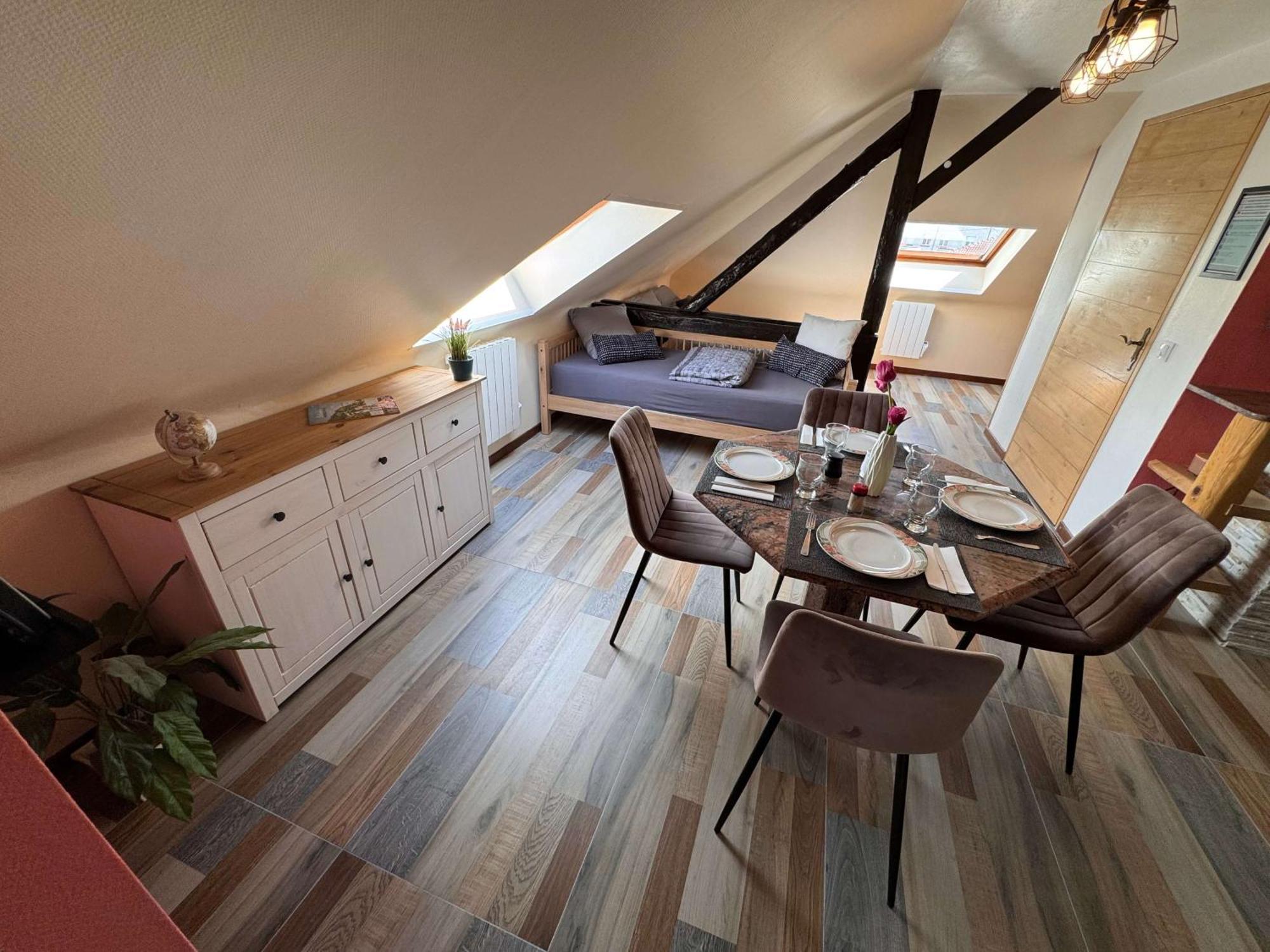 Private & Comfortable Apartments Puttelange-aux-Lacs Exterior photo