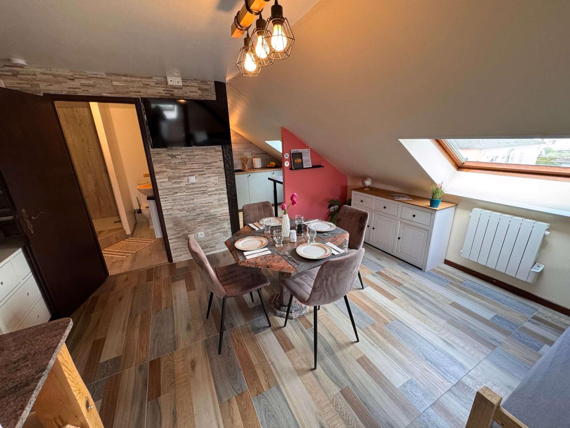 Private & Comfortable Apartments Puttelange-aux-Lacs Exterior photo